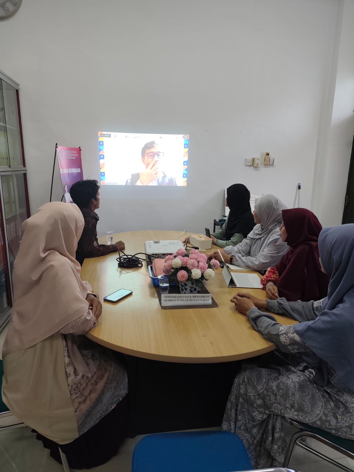 Mahasiswa dan Dosen Pendidikan Matematika Berpartisipasi Dalam Agenda Pengembangan Profesional Guru SEAMEO
